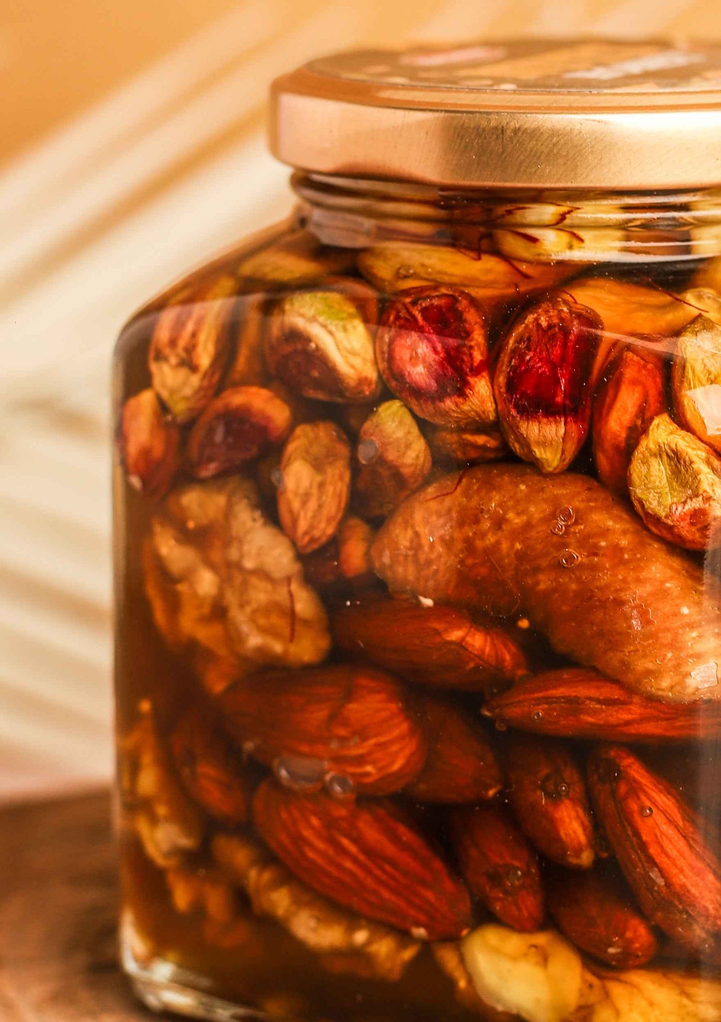 NUTS HONEY